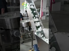 Machine d'assemblage du bouchon du détergent à lessive