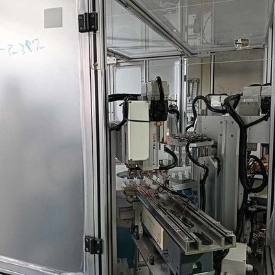 Un bon prix. Machines d'assemblage automatique à vis à couverture de gelée en ligne