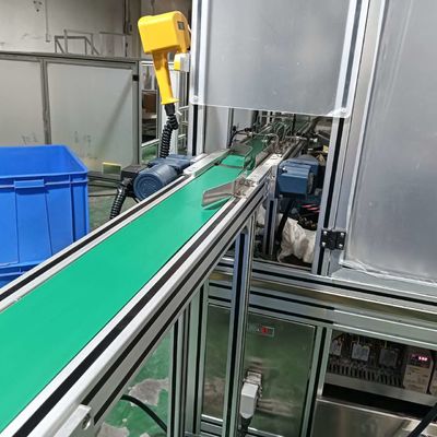 Un bon prix. Assemblage automatique de la machine de torsion de capuchon à gelée en ligne