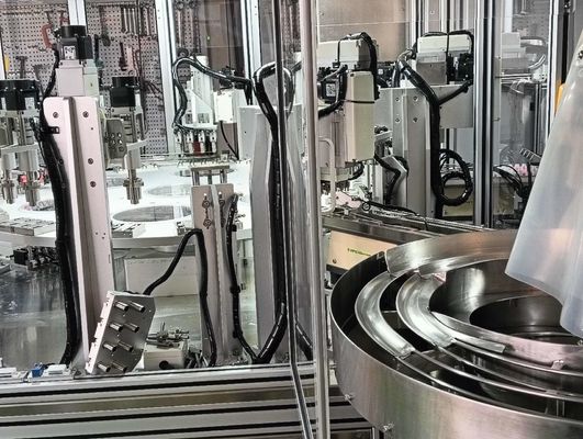 Un bon prix. Fonction de détection automatique Cap assemblage machine personnalisée en ligne
