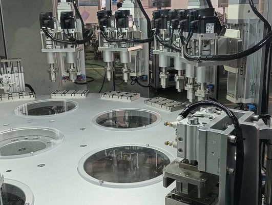 Un bon prix. Machine d'assemblage AC380V automatique pour la production des nécessités quotidiennes en ligne