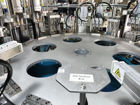 Un bon prix. Machine de revêtement de capuchon en acier inoxydable et alliage d'aluminium pour salle blanche en ligne