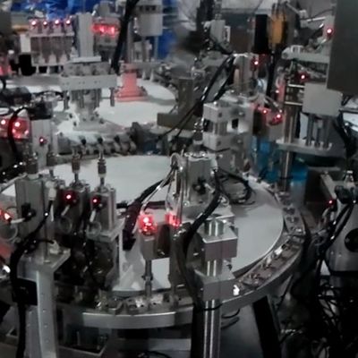 Un bon prix. Professionnel de la machine d'assemblage de produits médicaux pour l'aiguille d'insuline et les aiguilles de prélèvement de sang en ligne