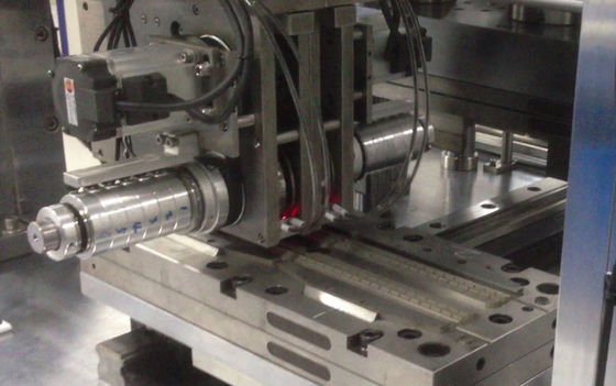 Un bon prix. Puissance pneumatique et conception personnalisable pour un entretien facile et la demande de production sur la ligne de production de lancettes de sécurité en ligne
