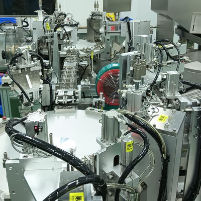 Un bon prix. Configuration de la capacité de la machine d'assemblage automatique du bouchon d'iodophore selon les exigences du client en ligne