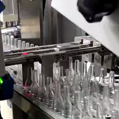 Un bon prix. Machine d'assemblage automatique de porte à piqûres en acier inoxydable en ligne