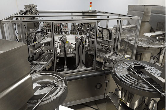 Un bon prix. Machine d'assemblage de capuchon en acier inoxydable Argent pour soudage par ultrasons en ligne