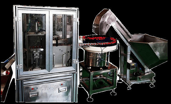 Un bon prix. Machine de montage de capuchon de contrôle PLC en acier inoxydable Flip Top Cap Fermeture machine OEM en ligne