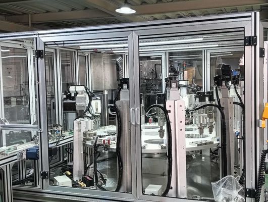 Un bon prix. 50 Hz machine de remplissage et de bouchon rotatif en acier inoxydable pour le couvercle de gelée en ligne