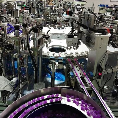 Un bon prix. Machine d'assemblage de dispositifs de prélèvement sanguin CE médical 2500-8000 pph en ligne