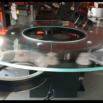 La machine d'inspection d'image peut détecter les défauts extérieurs avec une vitesse de fonctionnement rapide et des performances élevées.