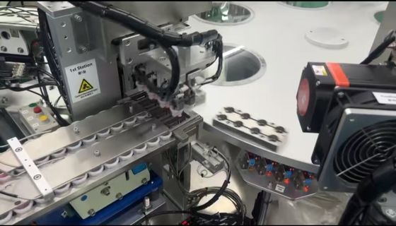 Un bon prix. 3000-16000 pièces/heure Vitesse de production et taux de produit qualifié supérieur à 99% dans la machine d'assemblage Euro Cap en ligne