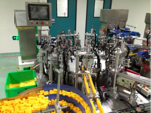 Un bon prix. Machine d'assemblage de lancettes sanguines avec fonction de plateau tournant en ligne