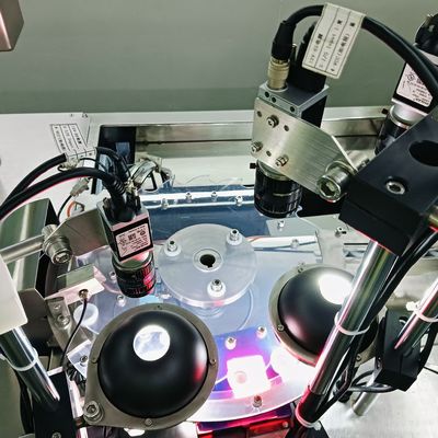 Couverture de stratification Machine d'inspection de couverture extérieure Servo entraîné Taux de fonctionnement rapide