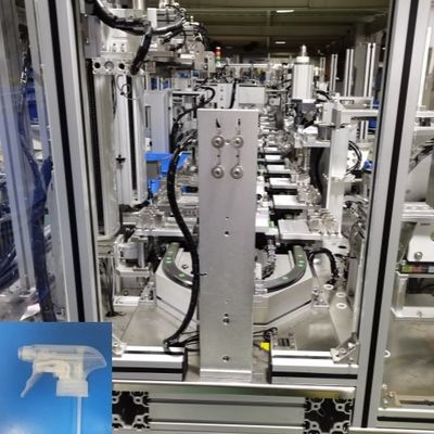 Machine d'assemblage de produits de première nécessité à haute performance pour les pulvérisateurs d'eau et les pulvérisateurs à déclencheur
