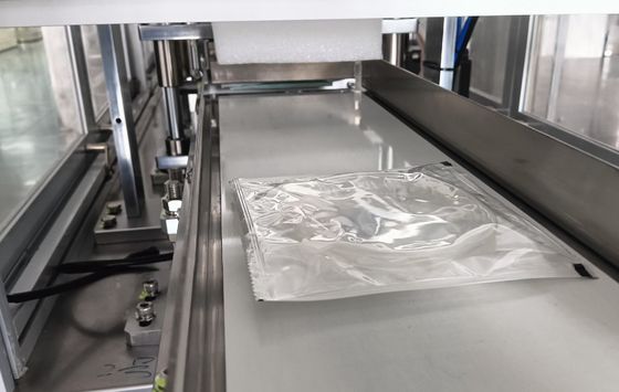 Un bon prix. Vitesse de production personnalisable sur une machine d'emballage automatique avancée en ligne