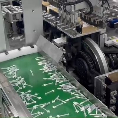Un bon prix. Machine d'assemblage de produits médicaux innovante et créatrice de valeur pour les aiguilles de prélèvement de sang veineux avec service après-vente en ligne