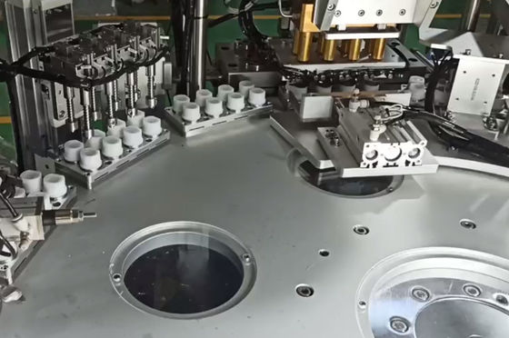 Un bon prix. Machine d'assemblage Euro Cap hautement personnalisable pour les produits pour perfusion IV selon vos spécifications en ligne