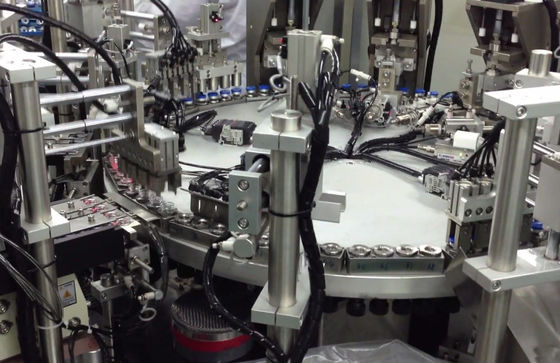 Un bon prix. Machine d'assemblage de produits médicaux de haute précision à grande vitesse pour sacs mous et ports IV non en PVC en ligne