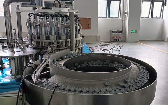 Un bon prix. Machine d'assemblage Euro Cap avec servomoteur et entraînement d'indexation Longue durée de vie Vibrator d'alimentation international en ligne