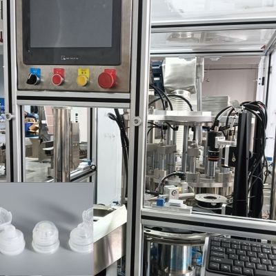 Un bon prix. Machine d'assemblage personnalisable pour les nécessités quotidiennes pour la production à grande vitesse de casquettes en ligne