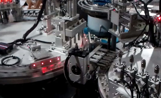 Un bon prix. Machine d'assemblage rapide et précise de produits médicaux pour les aiguilles de collecte du sang et le moulage par injection en ligne