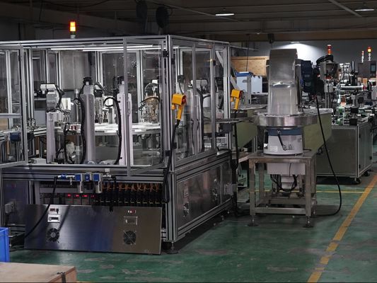 Un bon prix. Configuration de fonctionnement du carrousel de la machine de remplissage du bouchon de sécheur personnalisée en ligne