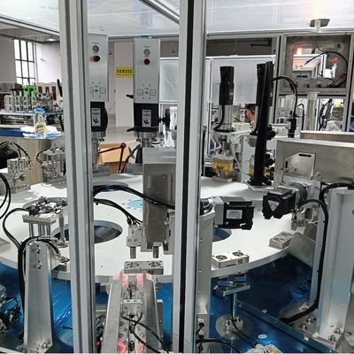 Un bon prix. Machine de soudage par ultrasons pour le revêtement de film type tourne-disque fonctionnement fonctionnement stable en ligne