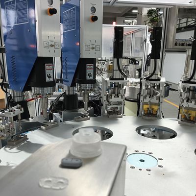 Un bon prix. Machine de soudage automatique pour le revêtement de film Contrôle PLC Opération d'affichage multilingue en ligne
