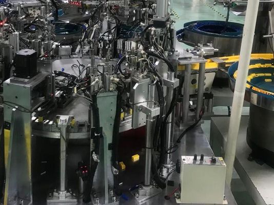 Un bon prix. Rassemblement automatique de l'aiguille de prélèvement de sang non standard Performance stable du PLC Problèmes du programme de télécommande en ligne