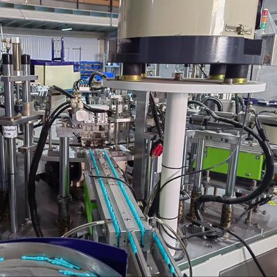 Un bon prix. Automatisation de la collecte de sang de sécurité machine d'assemblage d'aiguille carrousel procédé d'exploitation conformément aux normes GMP en ligne