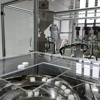Un bon prix. Machine automatique de remplissage de déshydrants Plaque vibrante personnalisée Plaque isolante du bruit en ligne