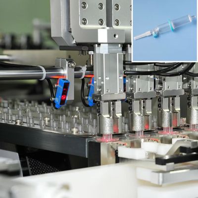 Un bon prix. Machine d'assemblage automatique de gouttelettes de perfusion non standard de haute technologie de traitement en ligne