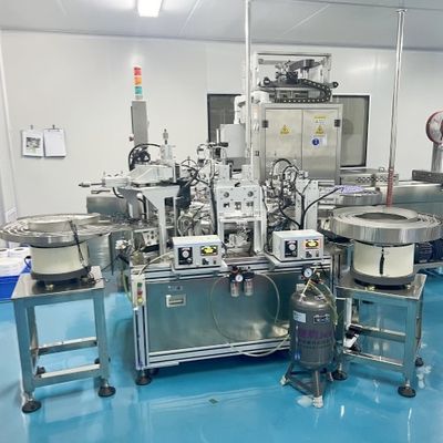 Un bon prix. Machine d'assemblage de produits médicaux pour les connecteurs sans aiguille pour perfusion avec assemblage entièrement automatique et taux de fonctionnement élevé en ligne