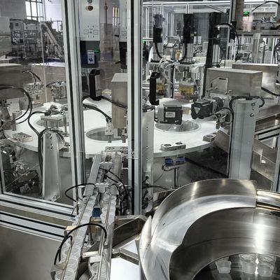 Un bon prix. Machine de soudage à ultrasons pour couverture de film machine de soudage à ultrasons choisissez une marque étrangère haute précision de soudage en ligne