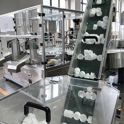 La machine d'assemblage automatique pour les couvercles de blanchisserie affichera les défauts de fonctionnement