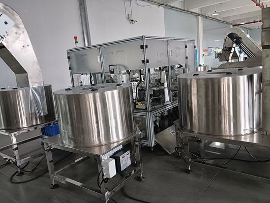 Un bon prix. Machines d'assemblage de capuchons et de capuchons à hélicoptère avec servomoteur en ligne