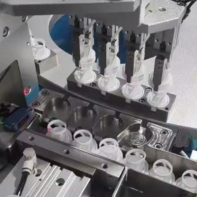 Un bon prix. Machine d'assemblage automatique du capuchon du sécheur 1500-8500 pièces/heure en ligne