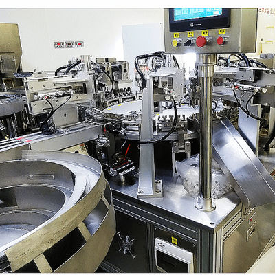 Un bon prix. Machine de soudure ultrasonique Euro Cap 8000-15000 pièces/heure, 99% de qualité en ligne