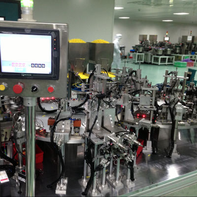 Un bon prix. Ligne de production de lancettes de sécurité semi-automatique 220V 96% taux de fonctionnement en ligne
