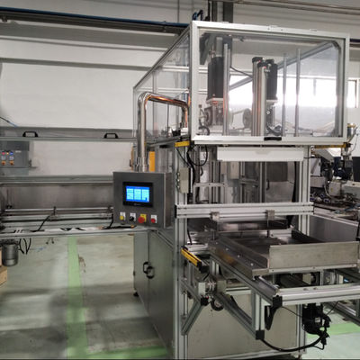 Un bon prix. Machine automatique de remplissage de bouteilles 500-800pcs/h avec écran tactile de 7 pouces en ligne