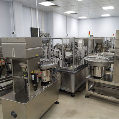 Un bon prix. Machine d'assemblage de bouchons Euro à double anneau avec un taux de qualification de 99 %, un taux de fonctionnement de 95 % et des dimensions L3500×l3400×H1800mm en ligne