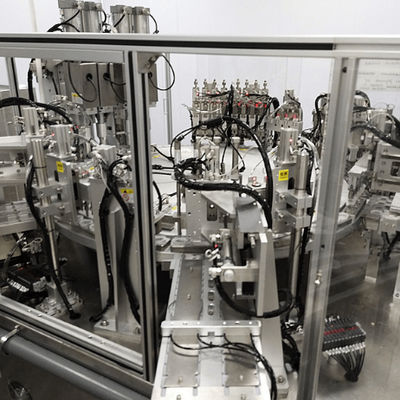 Un bon prix. Machine d'assemblage automatique de bouchons Euro avec un taux de qualification de 99 %, un taux de fonctionnement de 95 % et une efficacité de production de 8000 à 15000 pièces/heure en ligne