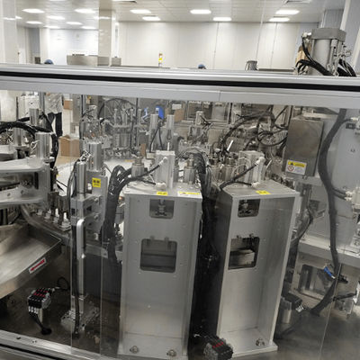 Un bon prix. High-Speed Euro Cap Assembly Machine with 3600-1400pcs/hr Production and 0.6-0.8MPa Air Pressure for Infusion Caps en ligne